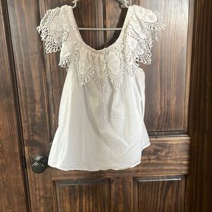 Women’s lace tank top